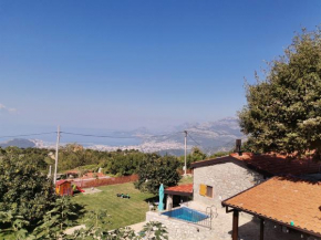 Old stone house with swimming pool Etno House Perazic